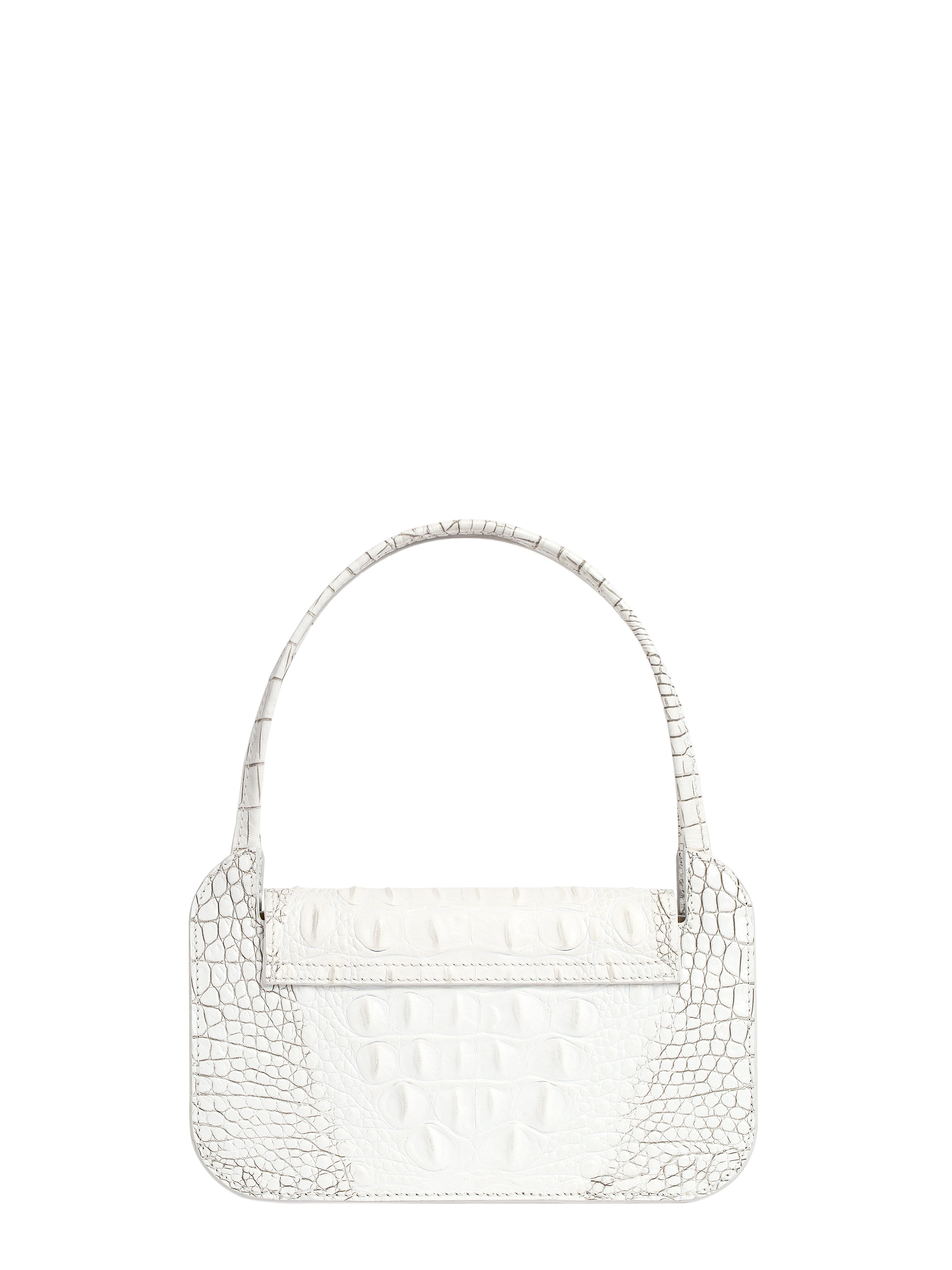 sand white